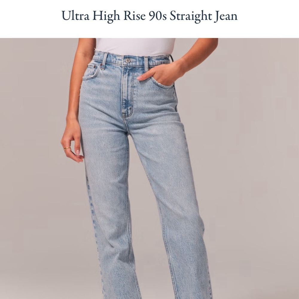 Abercrombie ultra high rise 90’s short jeans size 24